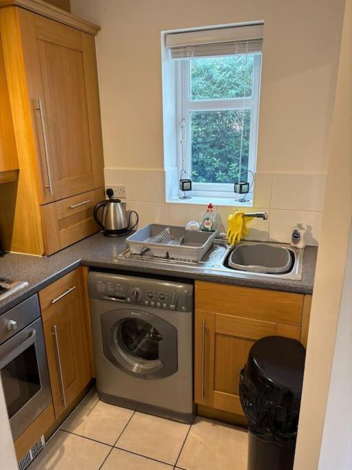 Newly Refurbished Flat In Kings Heath * Birmingham